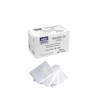 Compresses non tissées, stériles.